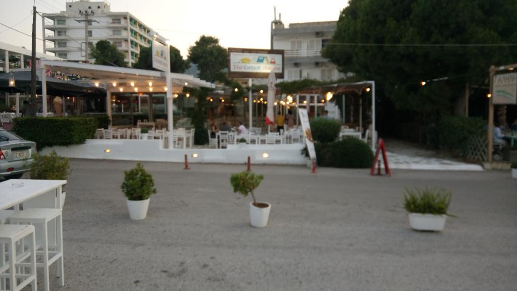 Villa George - Family Holidays Неа-Макри Экстерьер фото